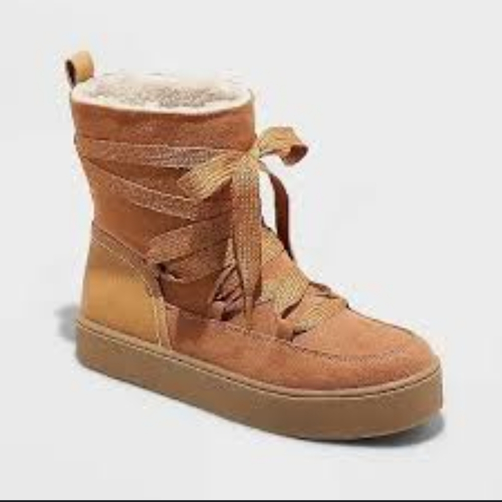 Universal Thread Birgitte Winter Boots Size 9.5